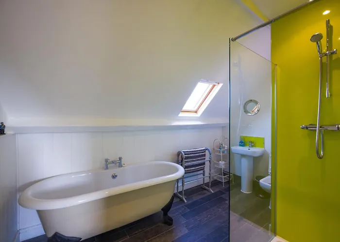 The Cranny * Robin Hood's Bay